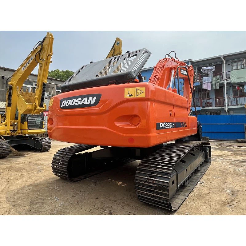 Brukt Doosan Dx225lc gravemaskin